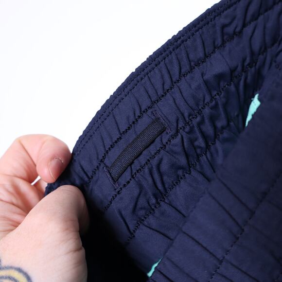 LULULEMON Tracker Short II Stretch Menthol Inkwell Training Active Women's 6 - Picture 13 of 16